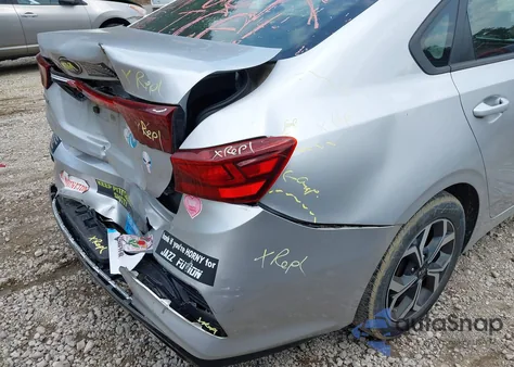 2019 Kia Forte Lxs из США, поврежденный, VIN 3KPF24AD1KE022449